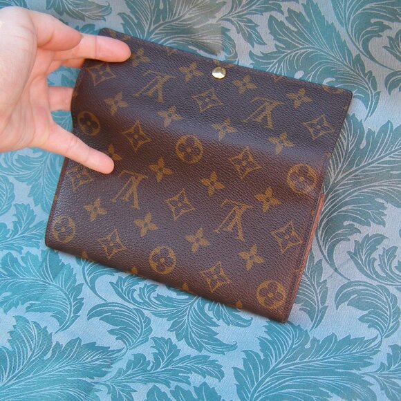 Authentic LOUIS VUITTON Sarah Monogram Wallet EUC - Picture 4 of 14